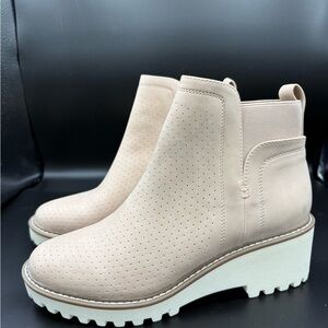 Dolce Vita Huey H2O Platform Boots Nude Bootie Size US 9.5